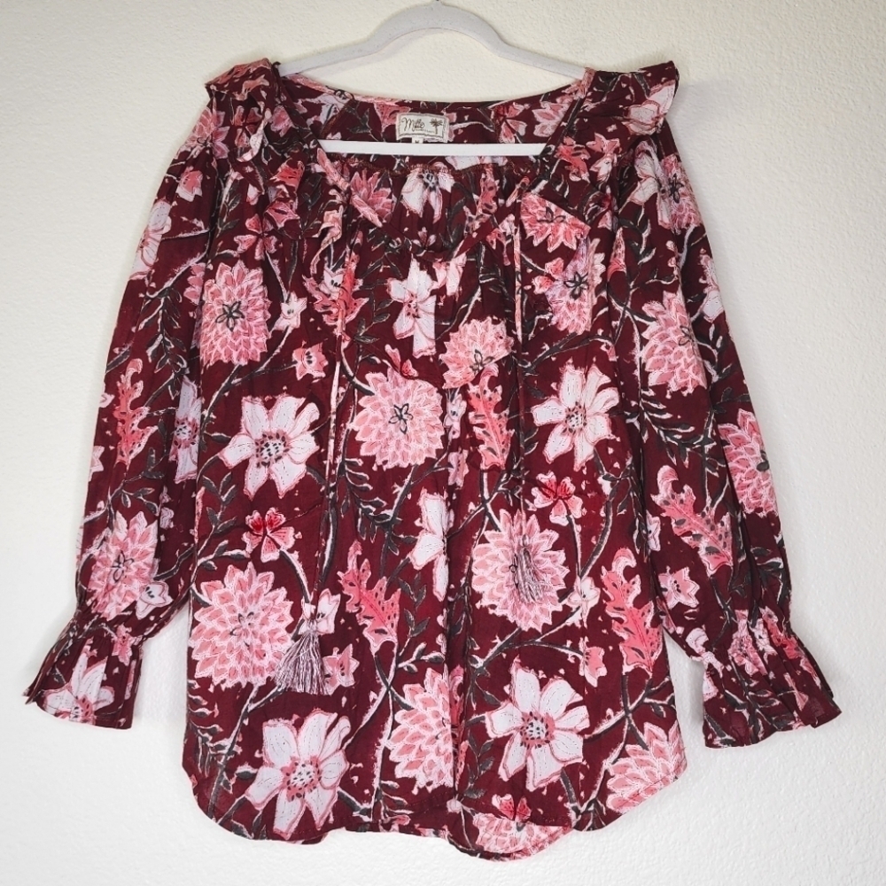 Mille Resort & Travel Ruffle Blouse M